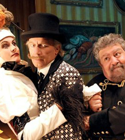 "Miseria e nobiltà" al Teatro Arena del Sole di Bologna_photo di Federico Riva