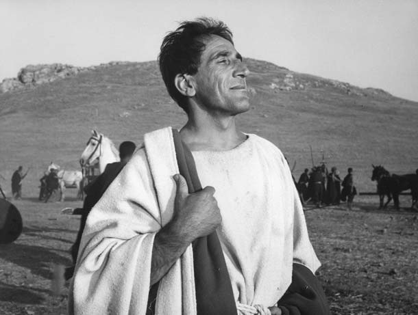 Arnoldo Foà nei panni di Spendius nel film Salambò