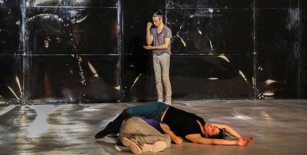 VIOLET - Meg Stuart - © Tine Declerck