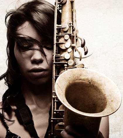 Melissa Aldana Crash Trio