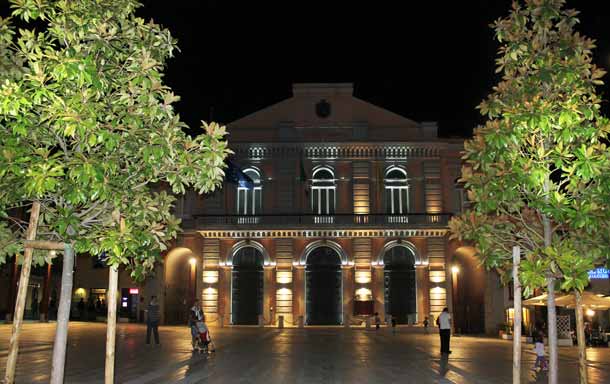 Piazza Mario Pagano. Teatro Francesco Stabile, agosto 2014