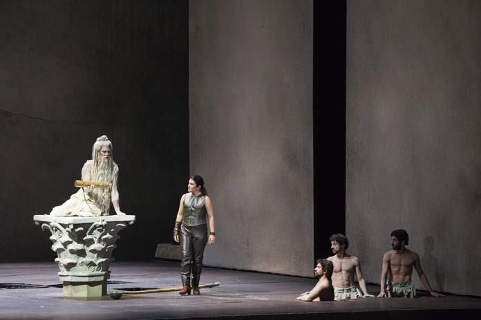 Oleg Tysbulko (Oroe) e Silvia Tro Santafé (Arsace) in Semiramide © Simone Donati - TerraProject