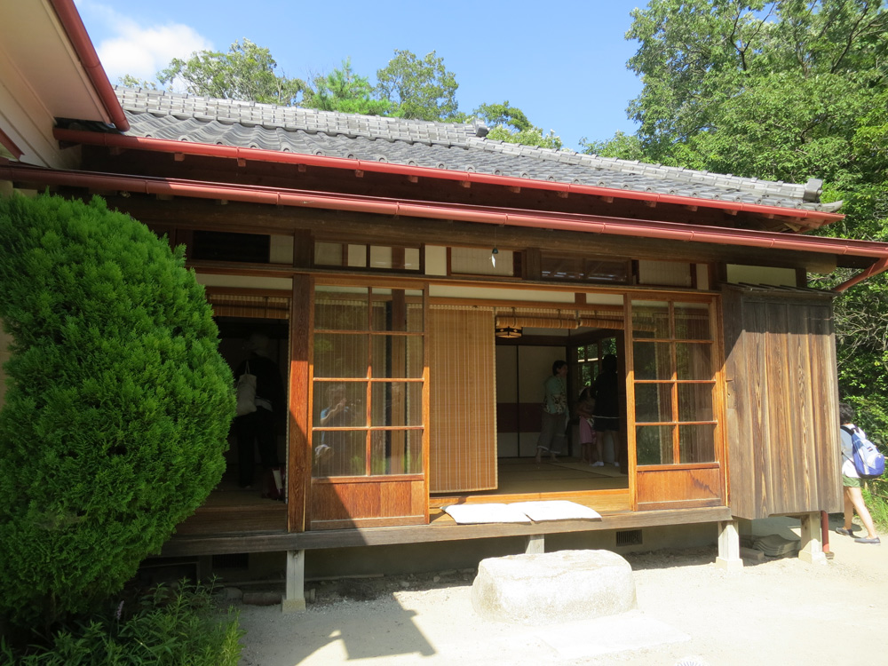 Satsuki and Mei’s house © Fermata Spettacolo