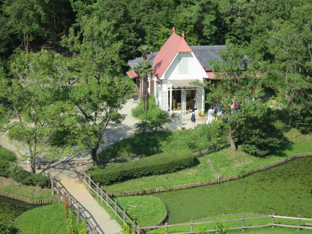 Satsuki and Mei’s house © Fermata Spettacolo