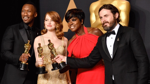 _94859157_actors_group_getty (2)