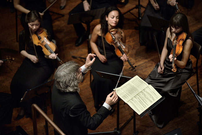 Orchestra_Leonore