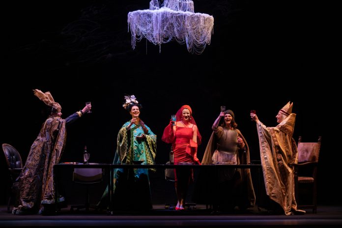 "Top Girls" di Caryl Churchill in scena al Teatro Vascello di Roma dal 20 al 25 febbraio.
