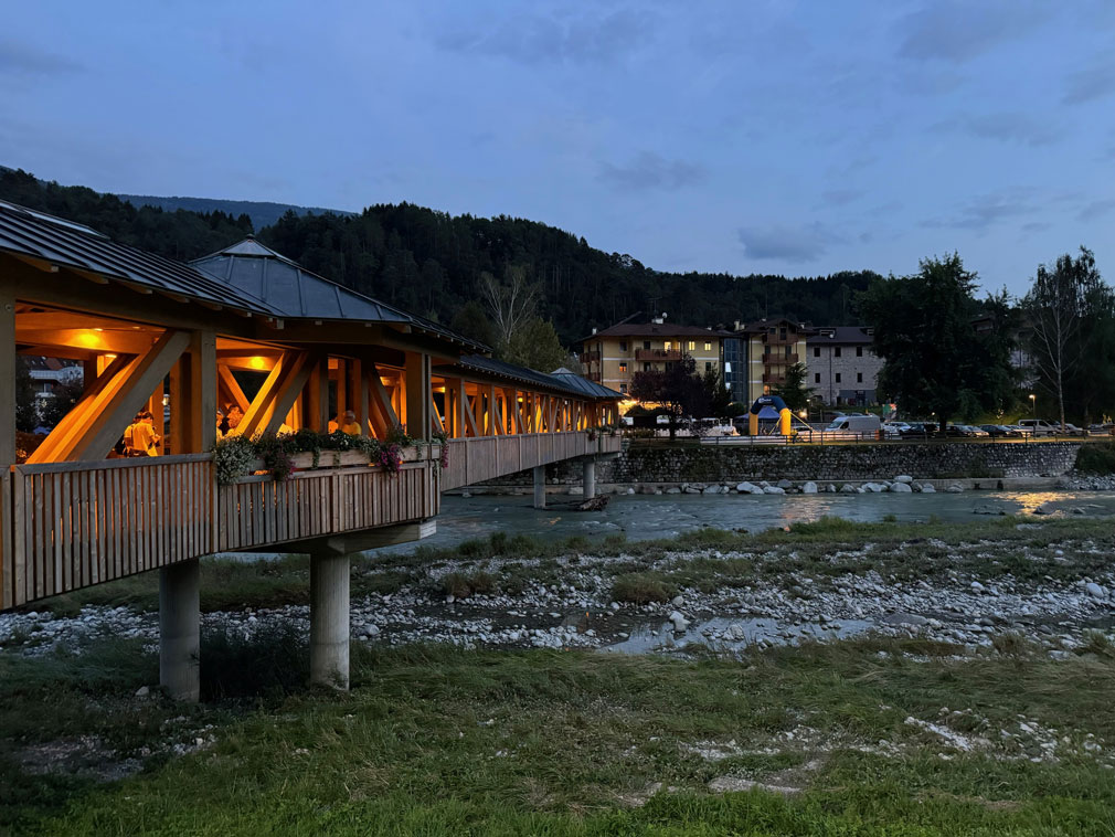 Acqua sotto i ponti: una cena itinerante © fermataspettacolo.it