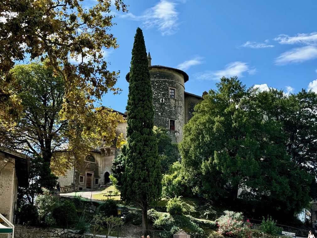 Castel Toblino © fermataspettacolo.it