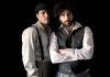 Danilo D'Agostino e Giuseppe Moscarella protagonisti di "Correnti nella baia" di Alfredo Bladucci in scena al teatro Antigone di Roma dal 7 al 9 febbraio 2025.