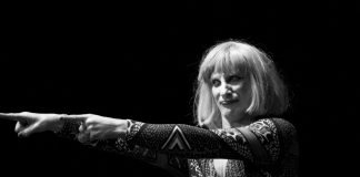 Federico Barsanti alias "Signora Porzia" in scena al teatro Jolie Rouge dal 7 all'8 marzo 2025.