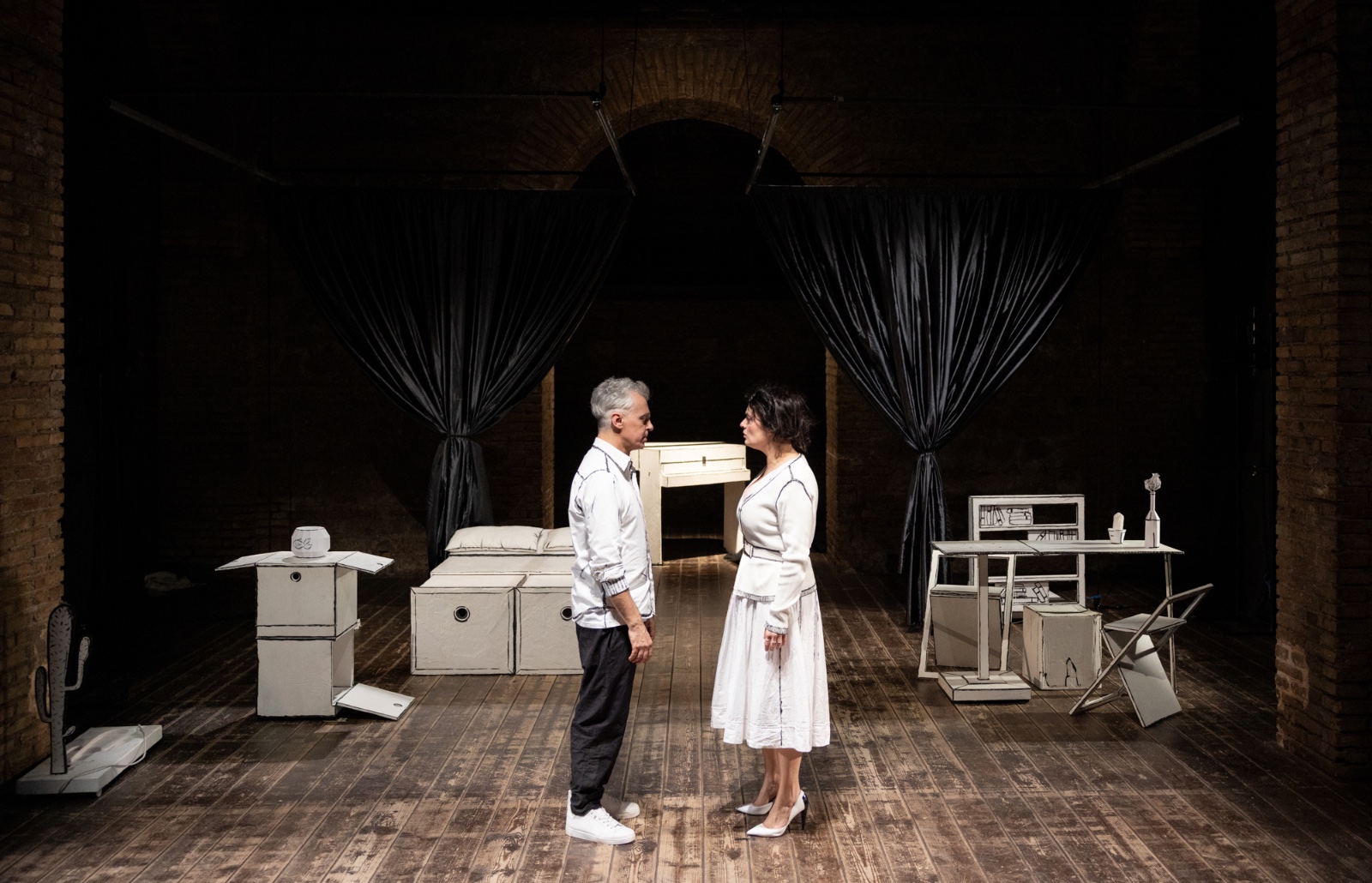 Totale di Pier Lorenzo Pisano in scena al Teatro Basilica di Roma dal 27 febbraio al 9 marzo 2025.