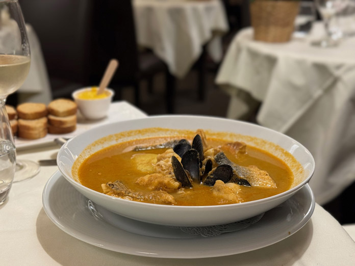 Bouillabaisse © Fermata Spettacolo