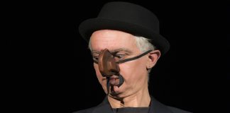 Andrea Cosentino in "Trash test" in scena a Carrozzerie n.o.t a Roma dal 9 all'11 maggio 2025.