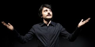 Alessandro Blasioli in "Processo a Matteotti" in scena per la rassegna In tutti i sensi a Palazzo Merulana il 17 ottobre 2025 (ph Manuela Giusto)