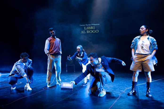 Il fuoco era la cura © Masiar Pasquali courtesy di Piccolo Teatro di Milano