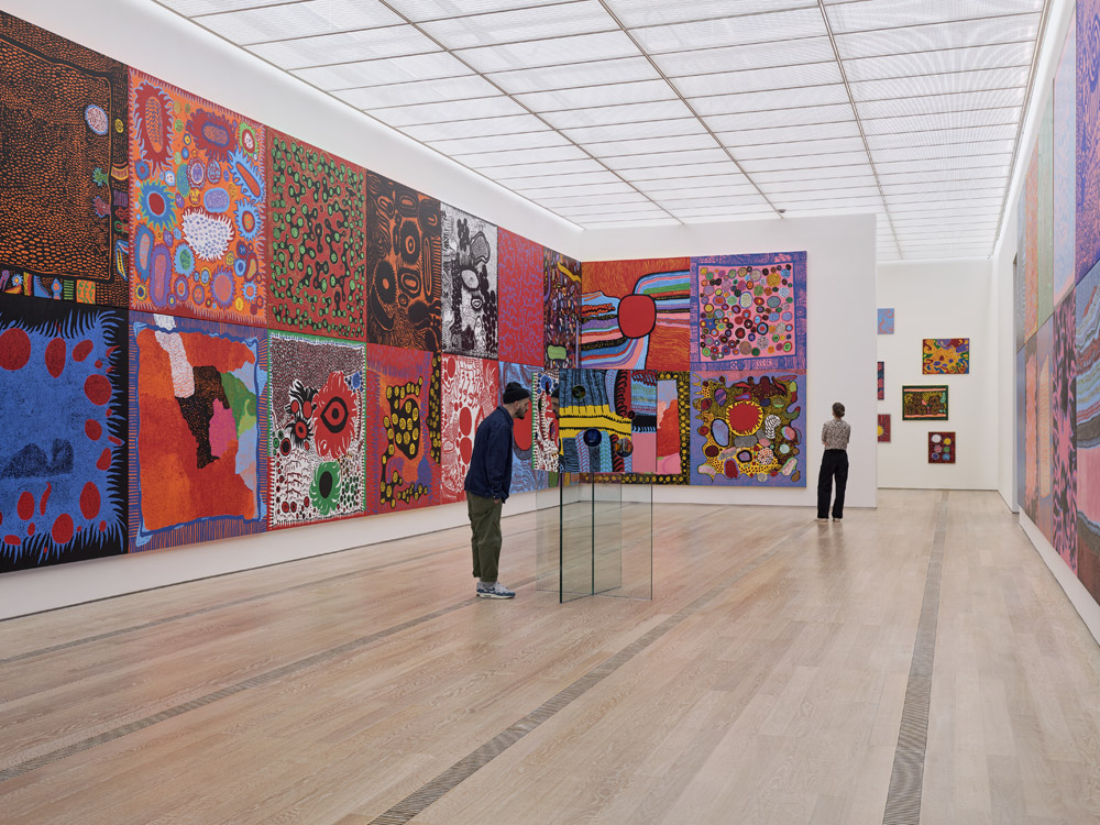 Installation view "Yayoi Kusama", Fondation Beyeler, Riehen/Basel, 2025© YAYOI KUSAMA Photo: Mark Niedermann