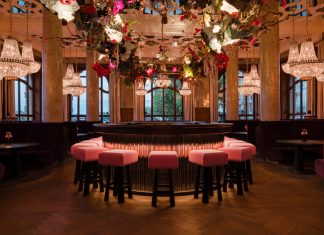 Banks © Grand Hotel Les Trois Rois