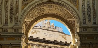 Teatro San Carlo di Napoli © Fermata Spettacolo